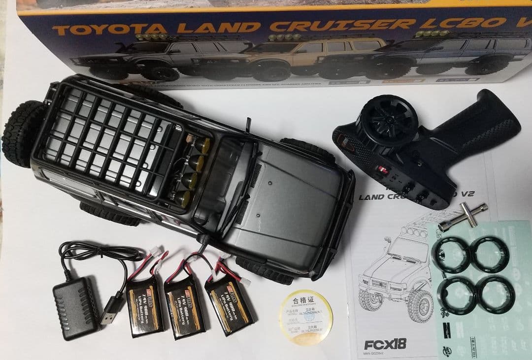 FMS FCX18 トヨタ ランドクルーザー LC80 1/18 クローラー