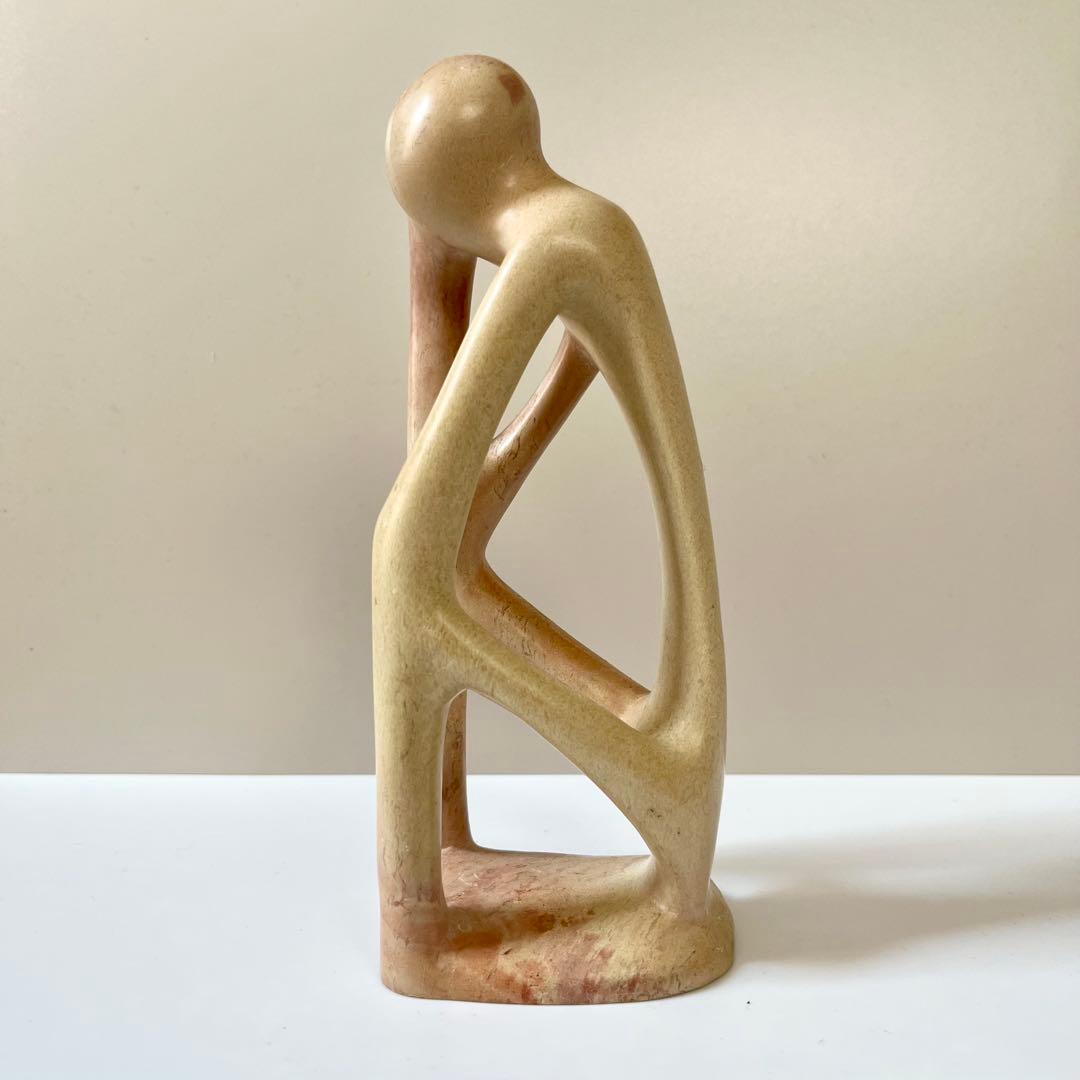 ソープストーン　考える人　石　石製　石彫　石彫り　置物