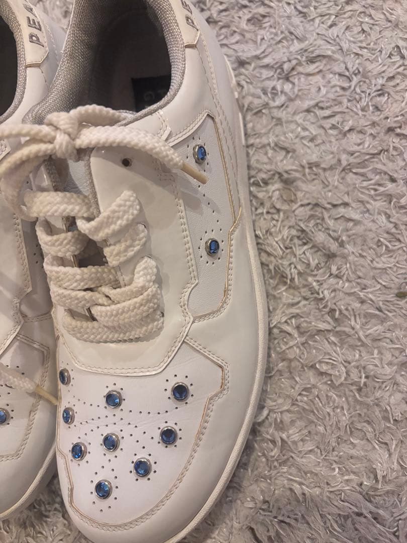 パーリーゲイツ　ホワイト ゴルフシューズ 青いストーン付き