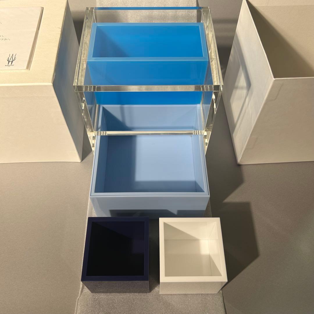 エマニュエルムホー×Waazwizアクリルボックスブルー