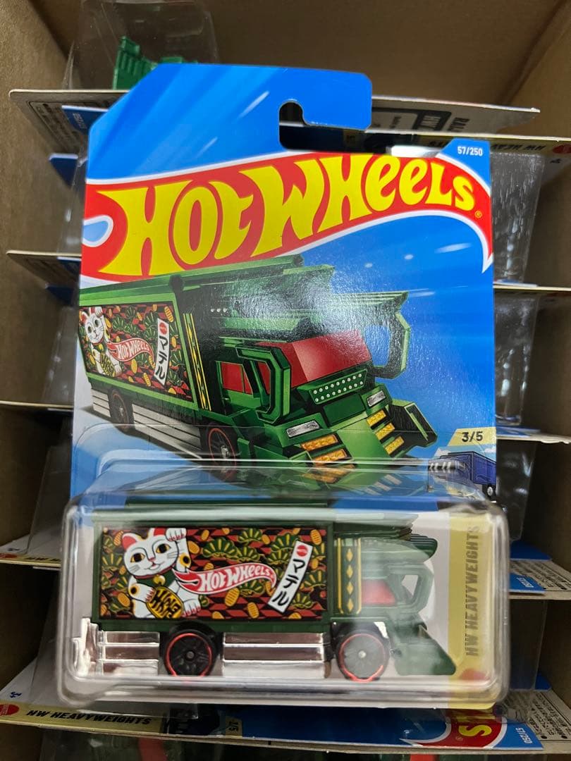 ホットウィール　ライジン　招き猫　緑　1箱12台