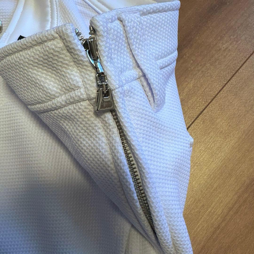 フロントボタンデザイン　ストレッチ　スカート　ホワイト　春夏秋　サイズ38 新品