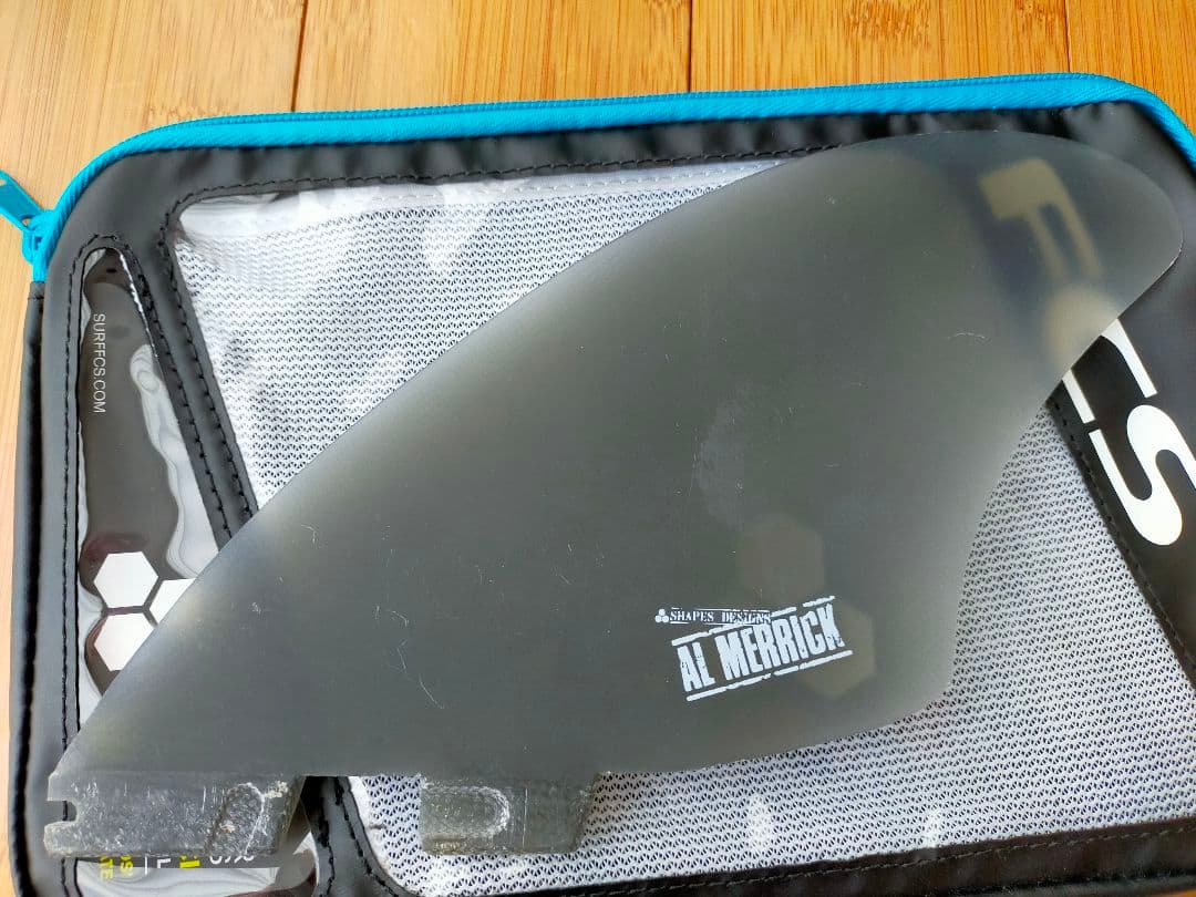 美品　FCS2 CI キール　フィン　ツインCHANNEL S