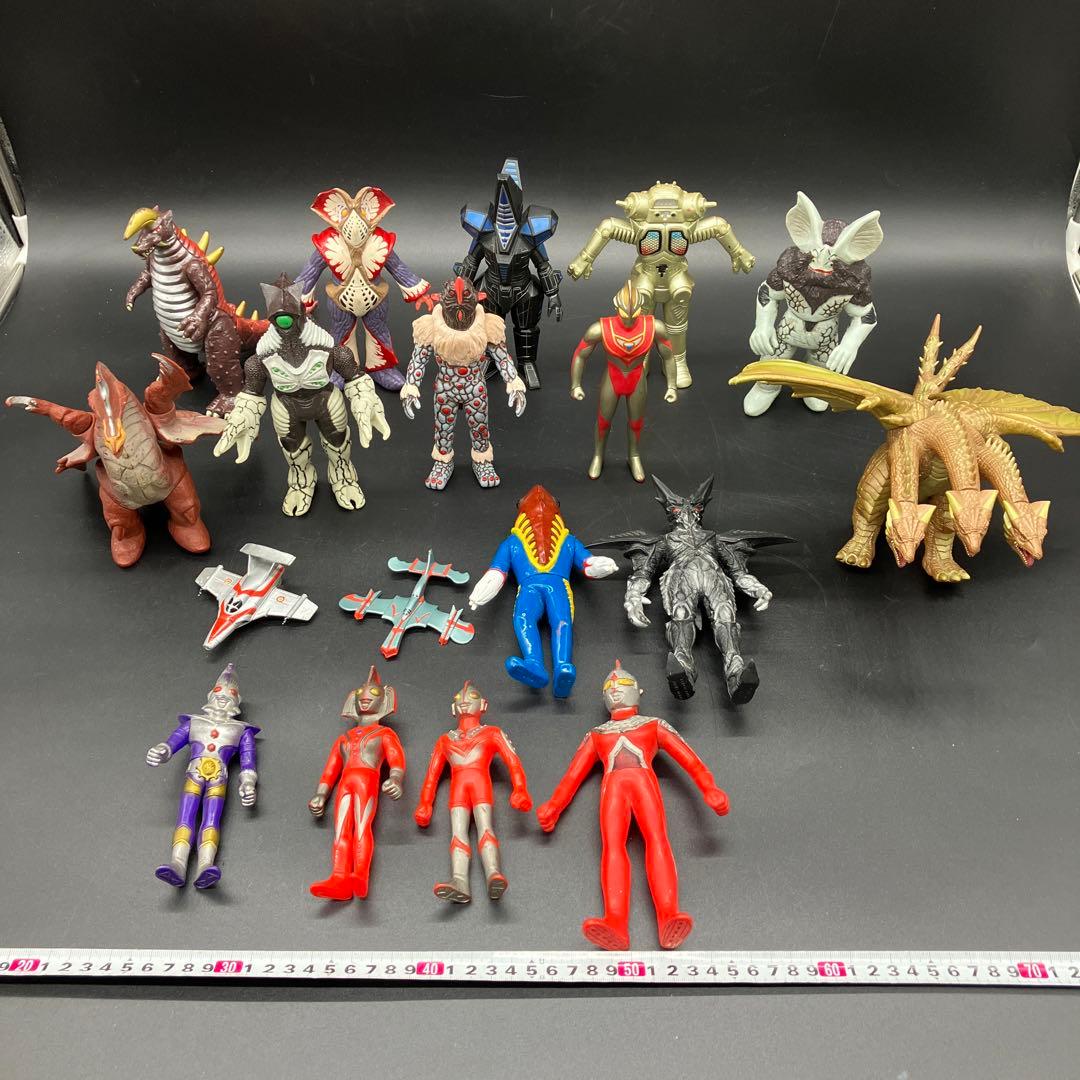 大量　ウルトラマンシリーズ 怪獣フィギュア ポピー　日本製あり　円谷プロ
