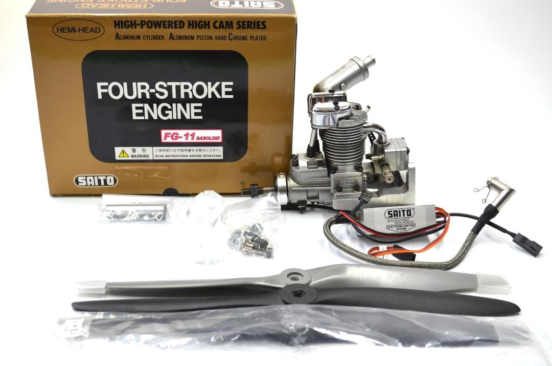 SAITO　FG-11　4サイクル・ガソリンエンジン