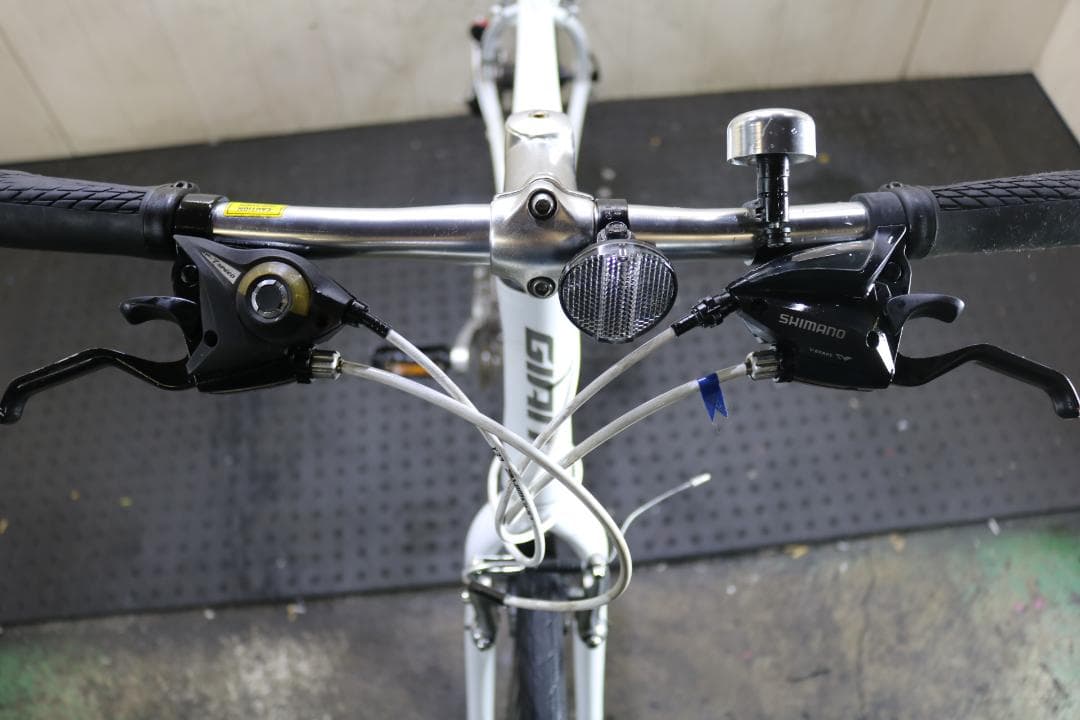 GIANT ESCAPE R3 700C アルミ 24速 500mm 白 クロス