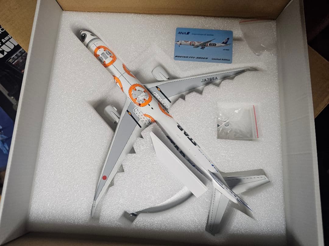航空機・ヘリコプター ANA B777-300ER STAR WARS BB-8 1/200