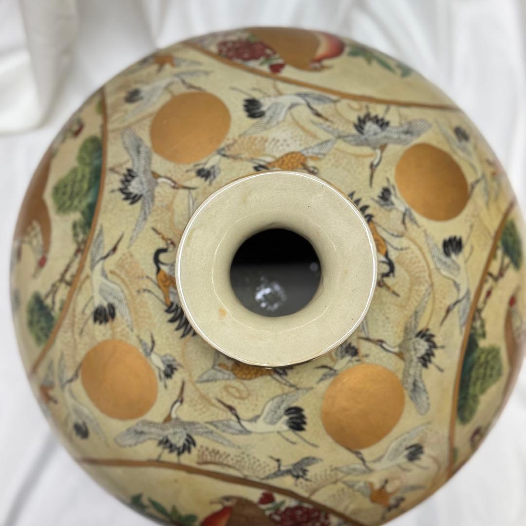 薩摩焼金襴飾壺　栄盛窯　瀧山作　金襴手花鳥　金彩　盛上　特大　壺　花瓶　郡鶴雲文