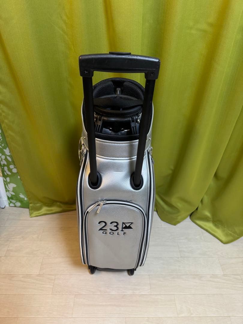 美品！キャスター付23区ゴルフ 2in1セルフスタンドバッグ内蔵キャディバッグ