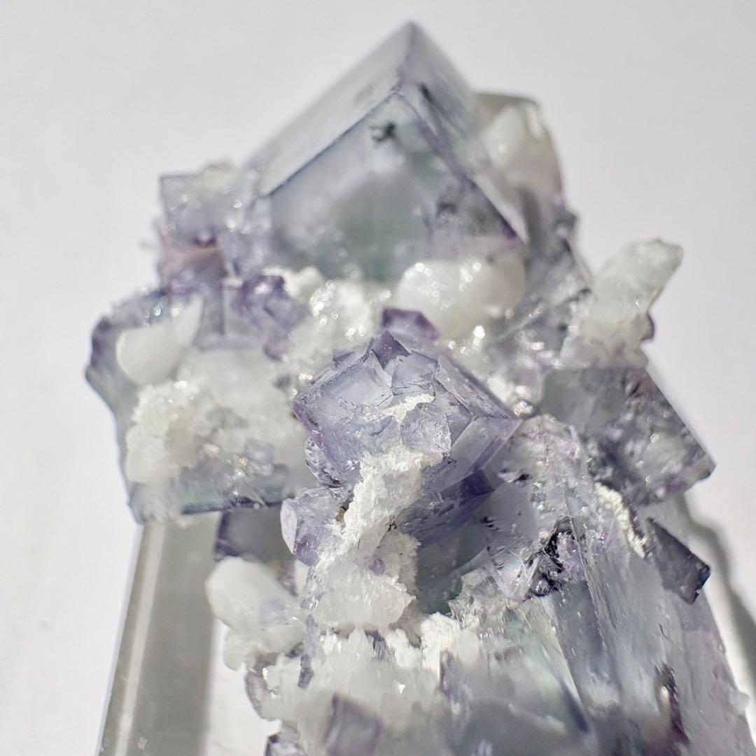 475 中国　ヤオガンシャン産　ポーセリン　フローライト