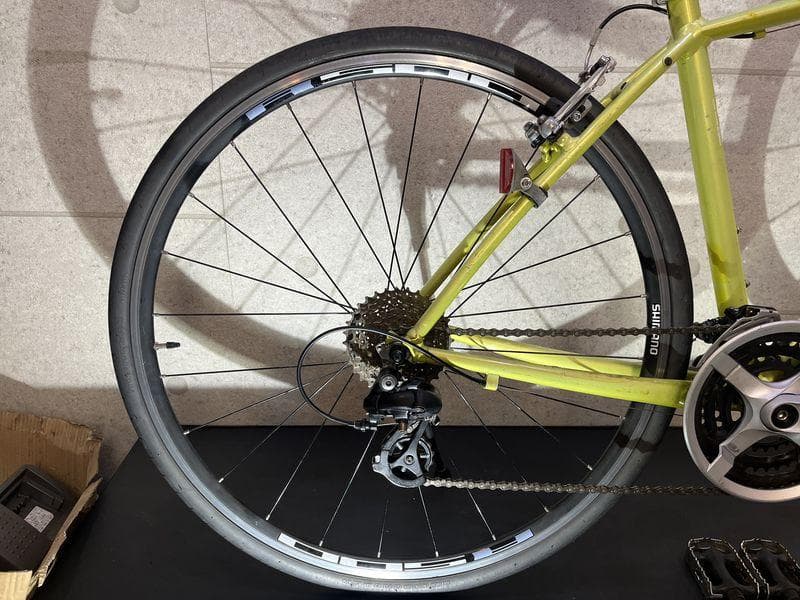 GIANT ESCAPE R3 クロスバイク sizeS　イエローカラー