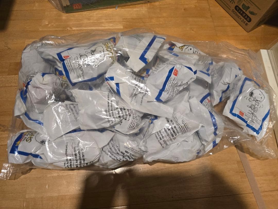 マクドナルド2001年　スヌーピータペストリー