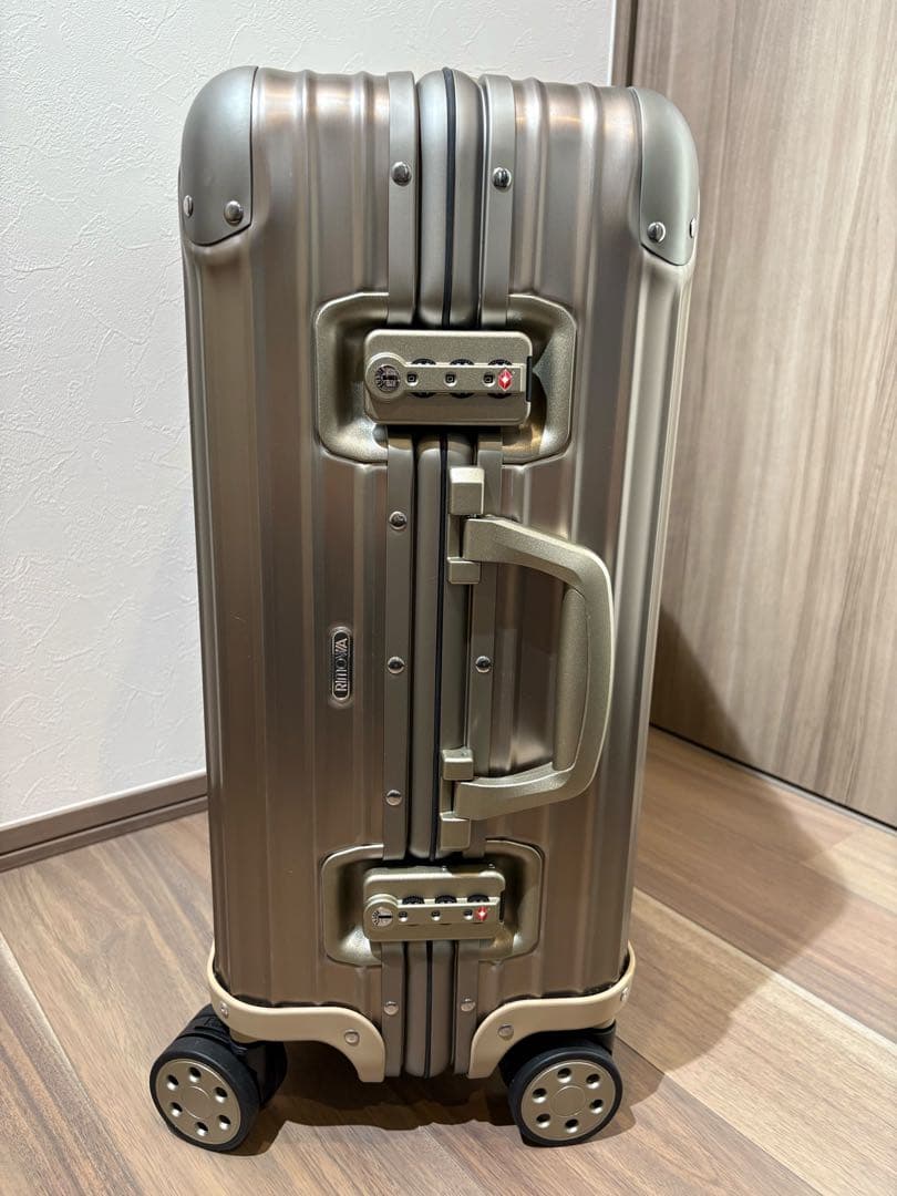 RIMOWA TOPAS TITANIUM 45L 新品未使用