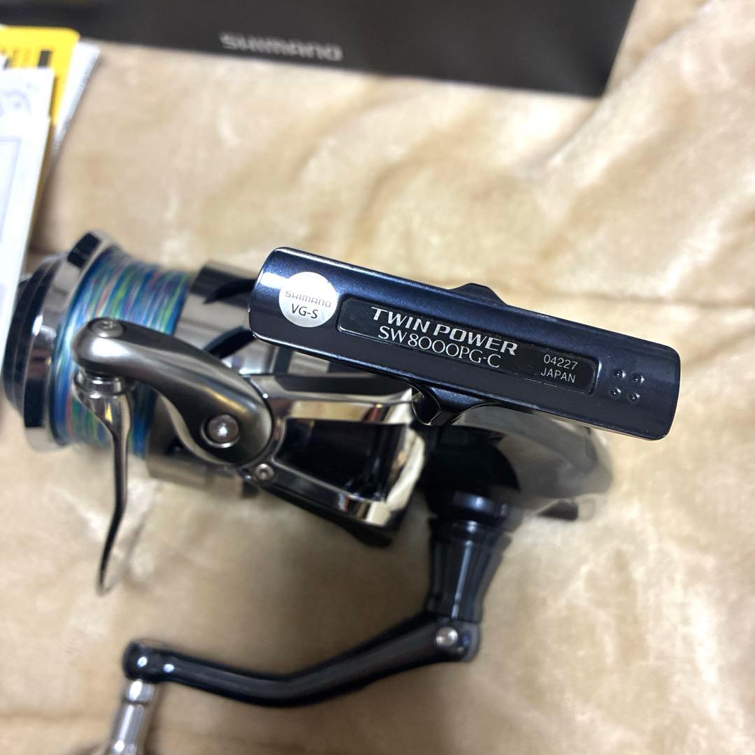 【美品】 TWIN POWER SW8000PG スピニングリール