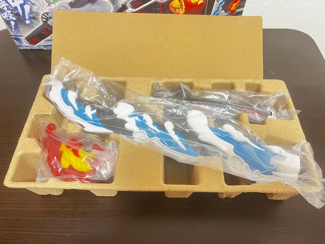 バンダイ 鬼滅の刃 DX日輪刀 竈門炭治郎　我妻善逸　セット