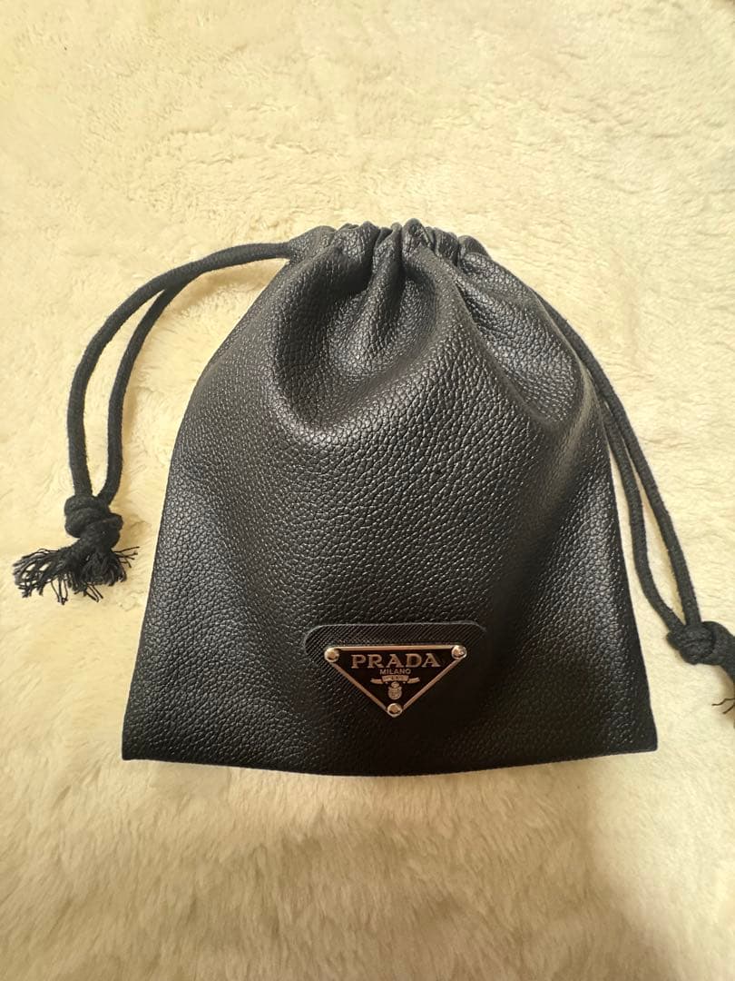 PRADA 黒 巾着 最安値