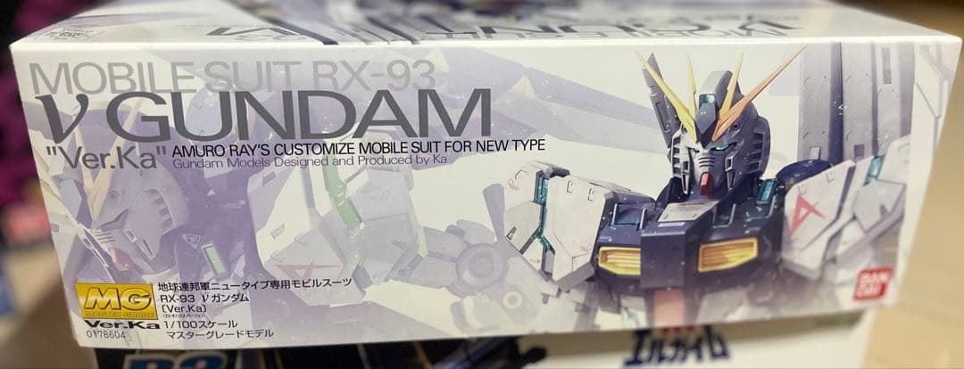 MG 1/100 νガンダム ＋ ダブルフィンファンネル 拡張セット2個　未組立