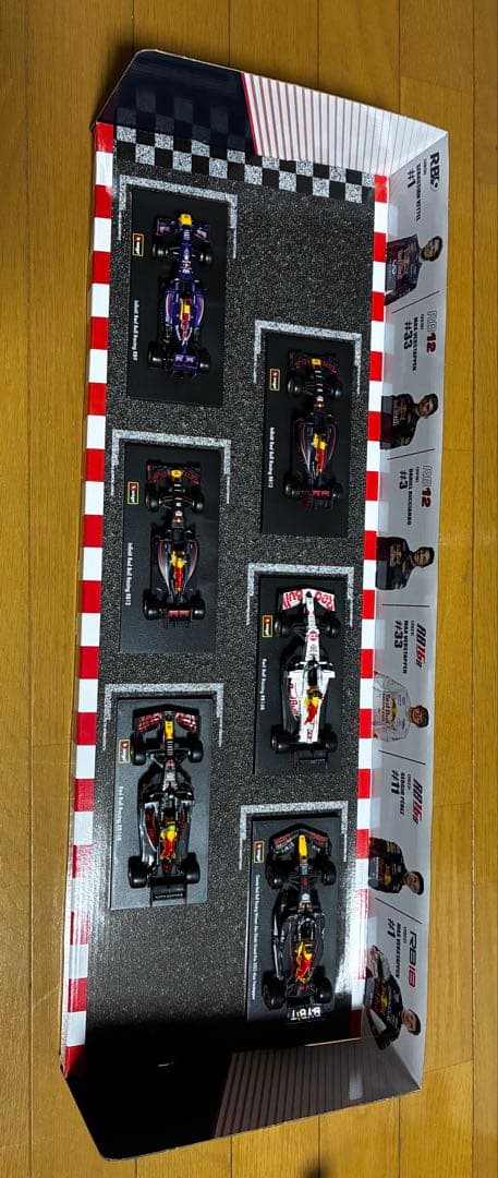 ブラーゴF1ミニカーセット 1/43スケール