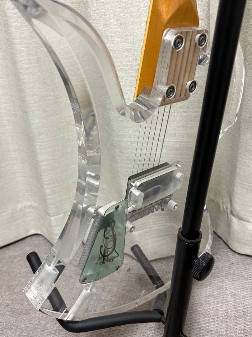 FERNANDES クリスタルモッキンバード アクリルギター hide