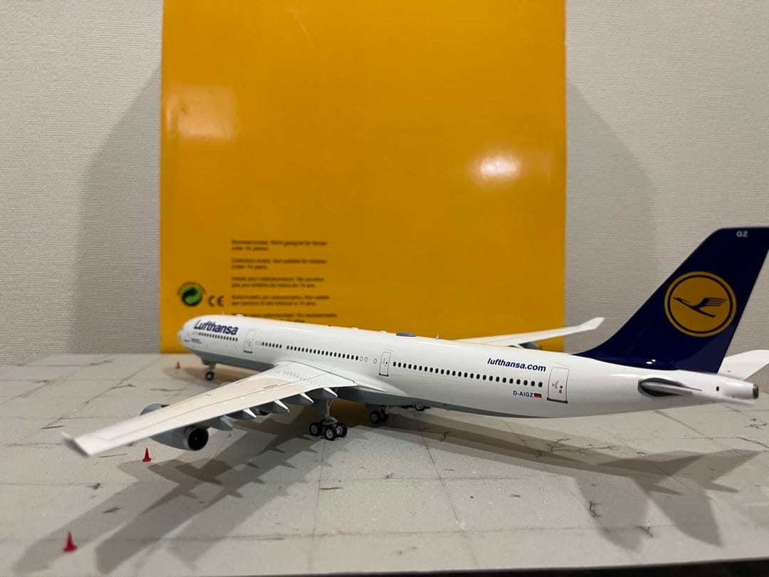 1/200 Jfox? Lufthansa A340-300 旧塗装