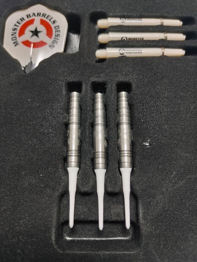 モンスター キトゥン 森田真結子モデル 限定モデル