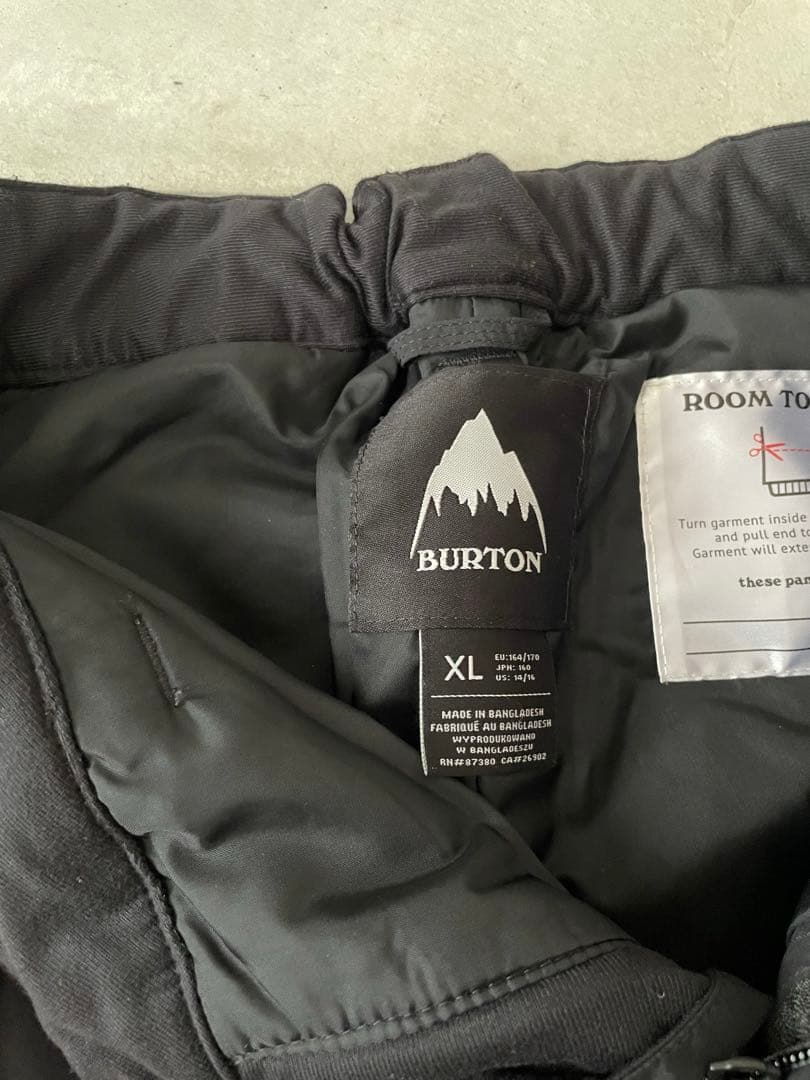 BURTON 子ども用カモフラージュジャケット上下