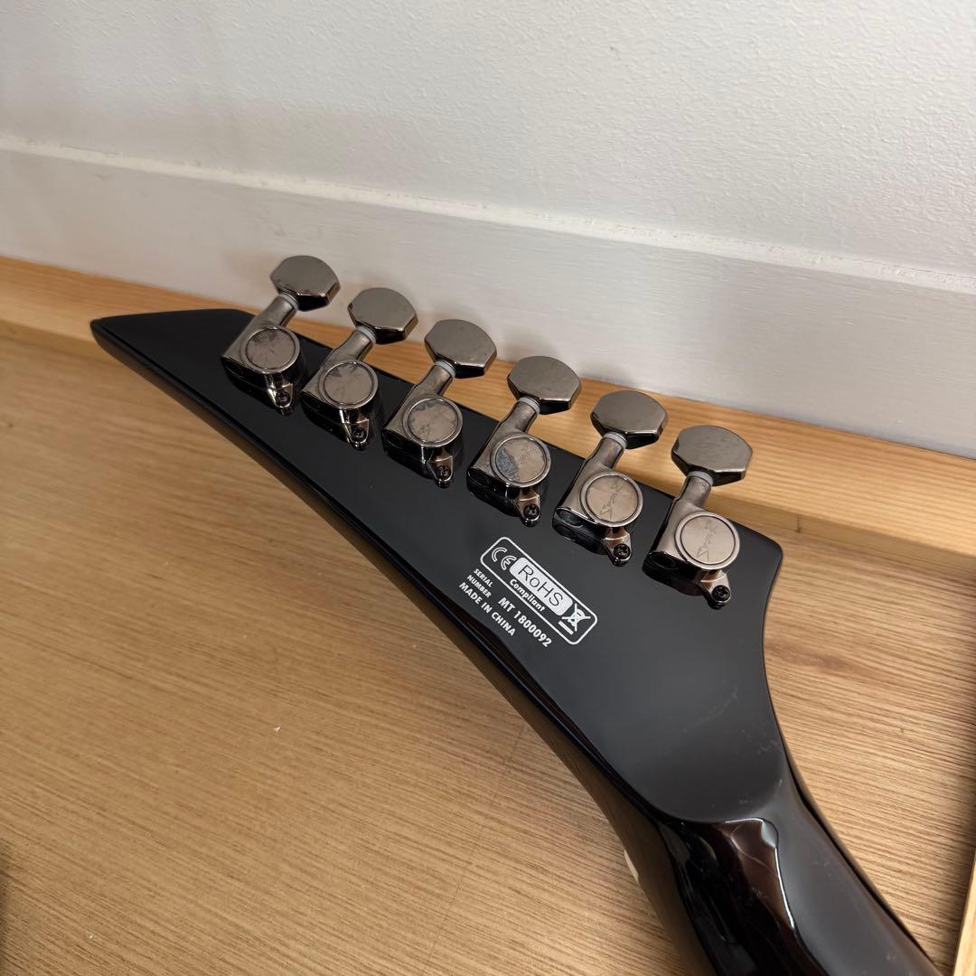 Spear Guitar(スピアーギター) エレキ　6弦　ベース