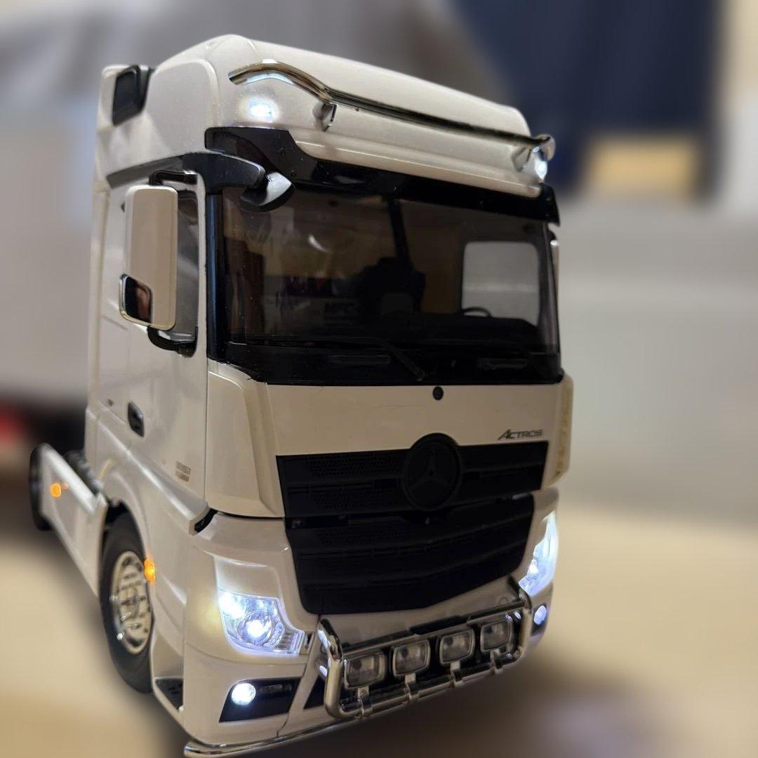 タミヤアクトロストレーラー3軸リーファセット