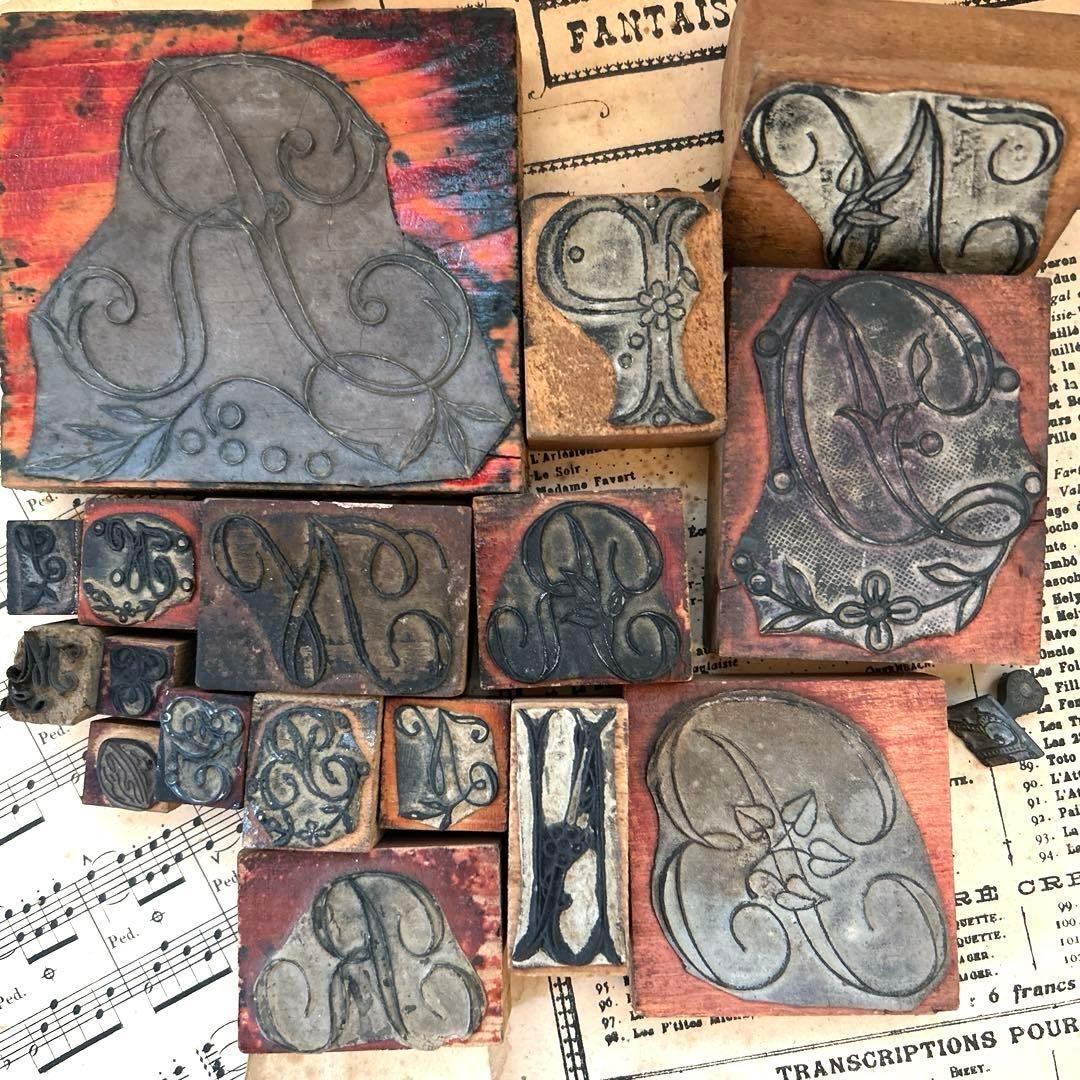 フランスアンティークスタンプ28個セット