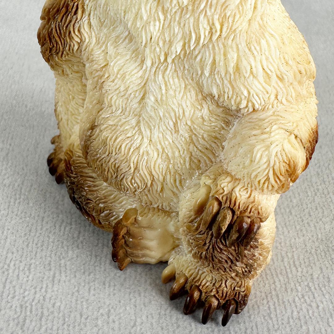 置根付　クマ　熊　セイウチ牙製　置物　彫刻　ミ10