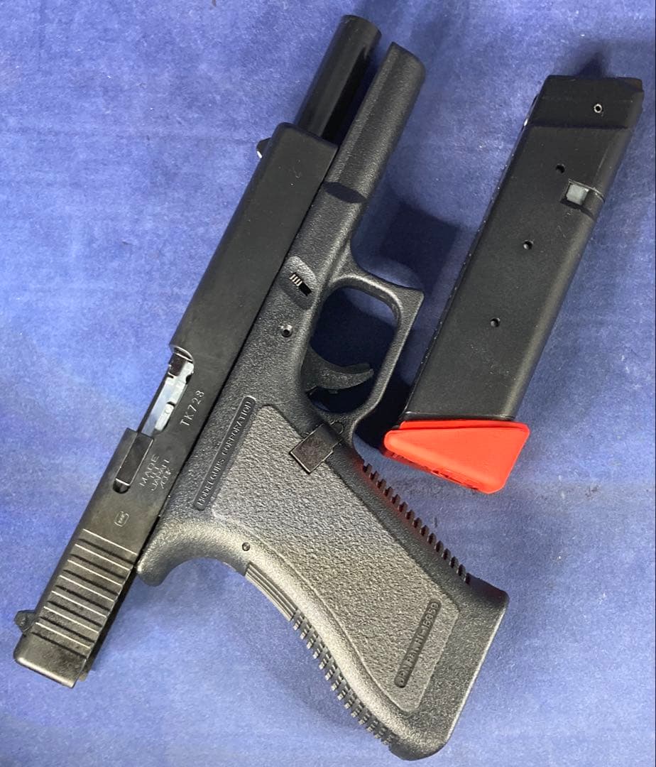 MGC グロック17後期型　ガスブローバック　美品　稀少カスタムパーツ付