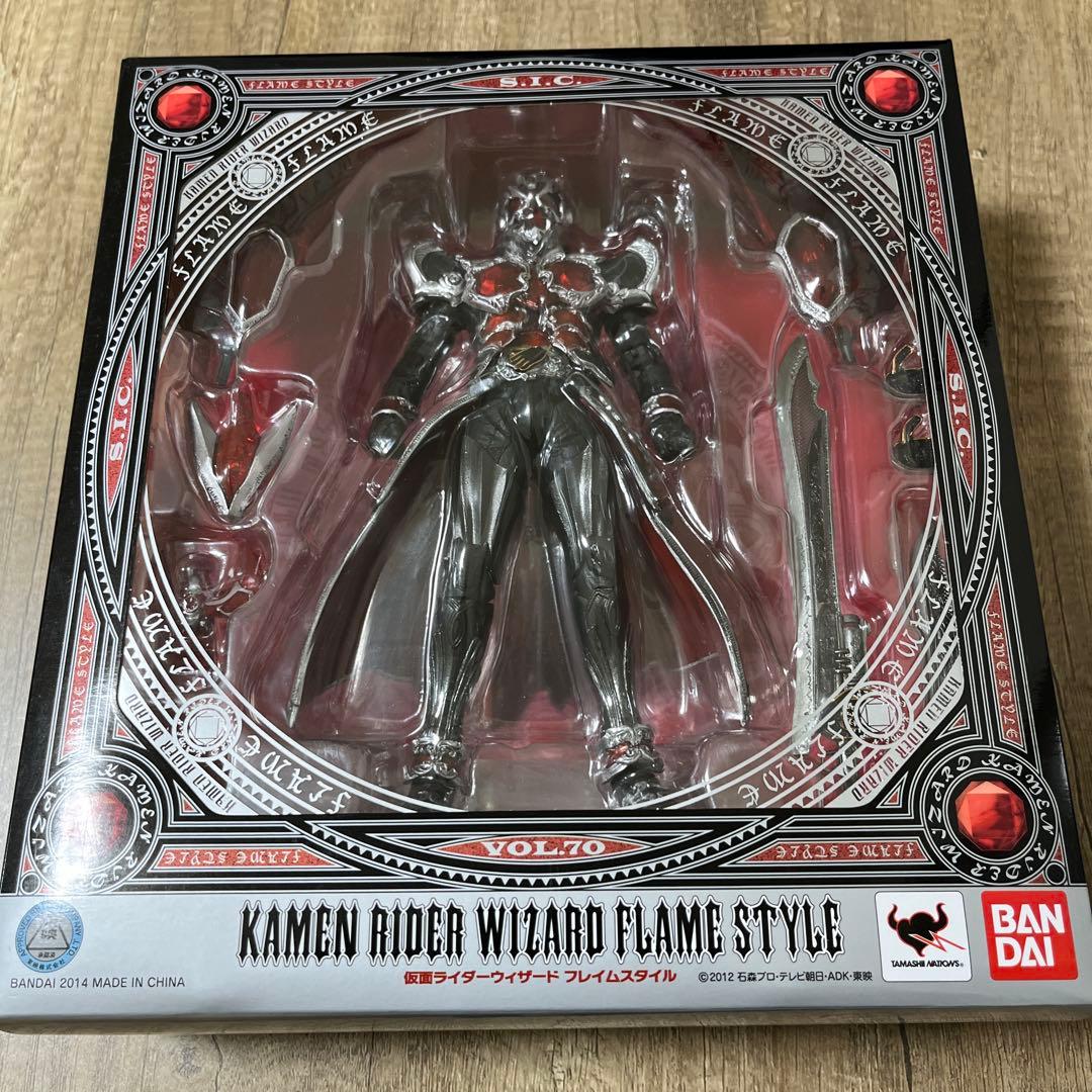バンダイ　S.I.C. 仮面ライダーウィザード　フレイムスタイル【新品】