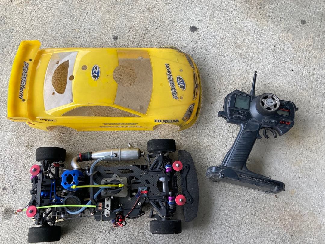 エンジンカー　ラジコン　2台セット 状態不明　ジャンク