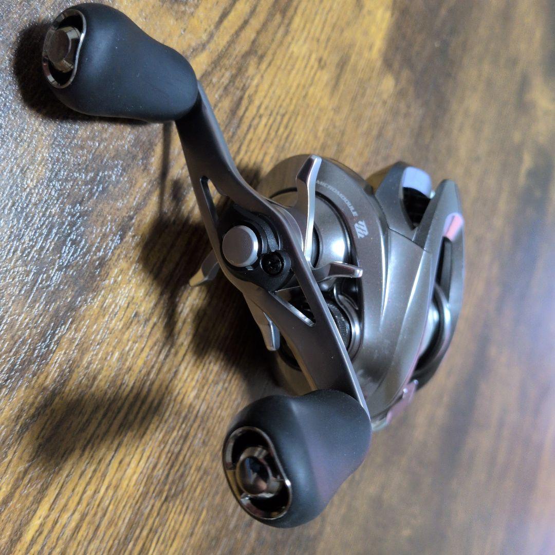 りゅう17CHRONARCH MGL151HGベイトリール