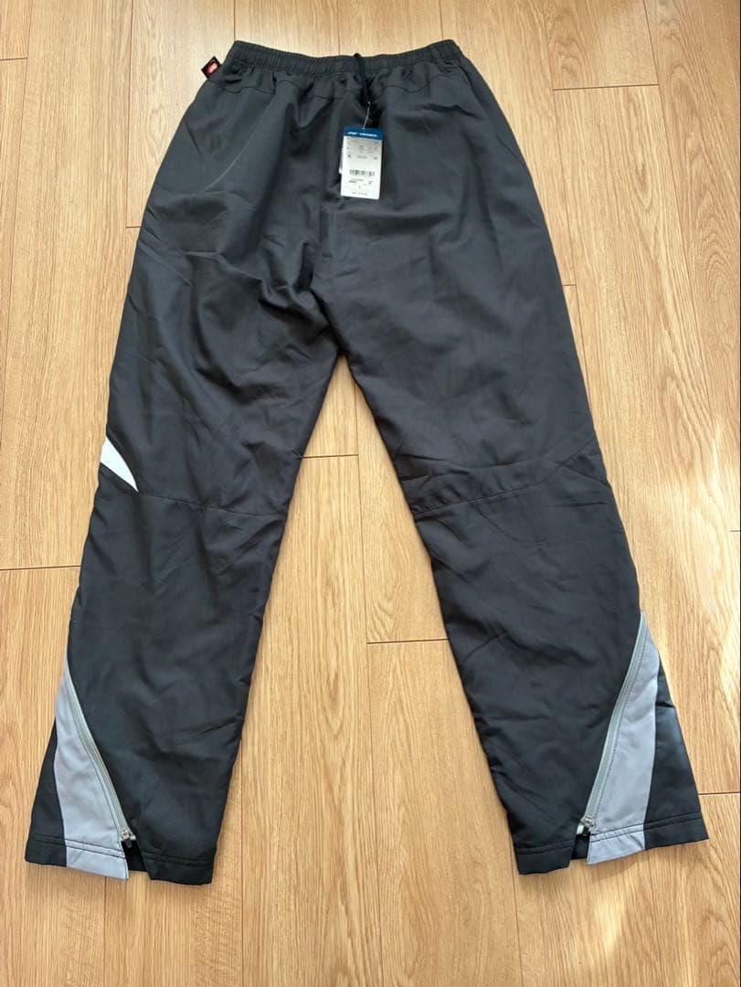 ☆新品未使用☆【廃盤品】ヨネックス　ウィンドブレーカー下　パンツ L