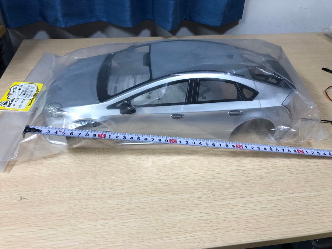 トヨタ プリウス 2010年モデル RCカー用ボディ 1/10スケール