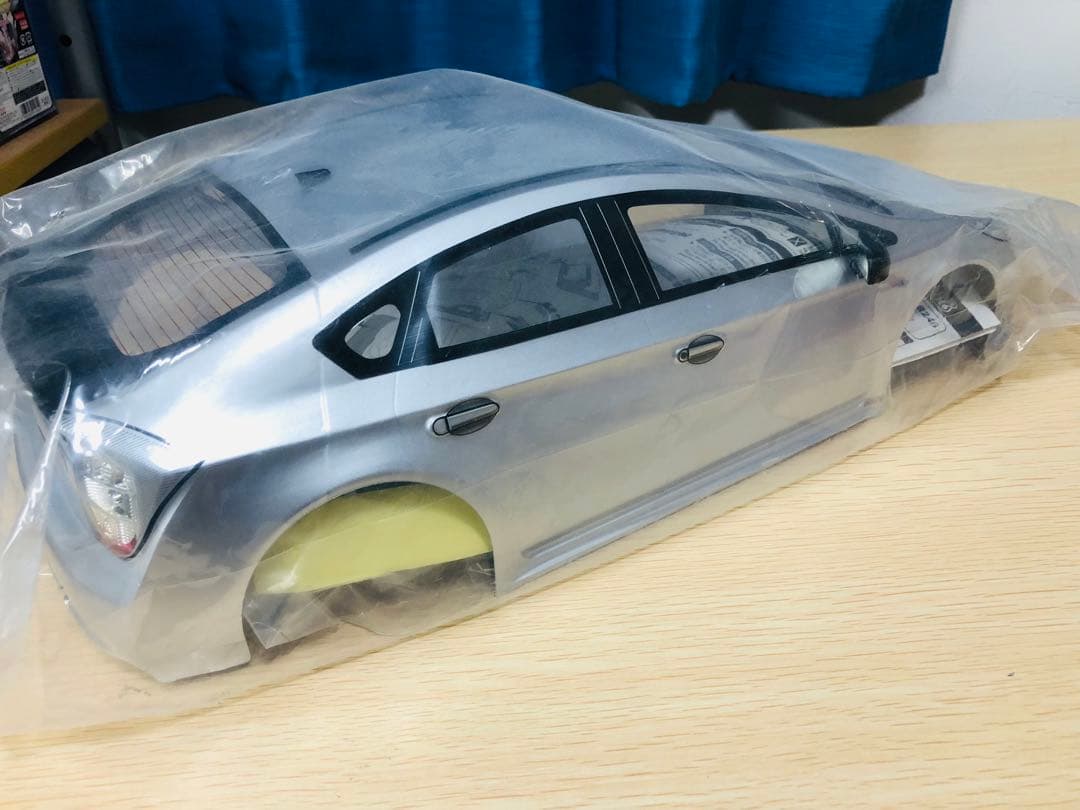 トヨタ プリウス 2010年モデル RCカー用ボディ 1/10スケール