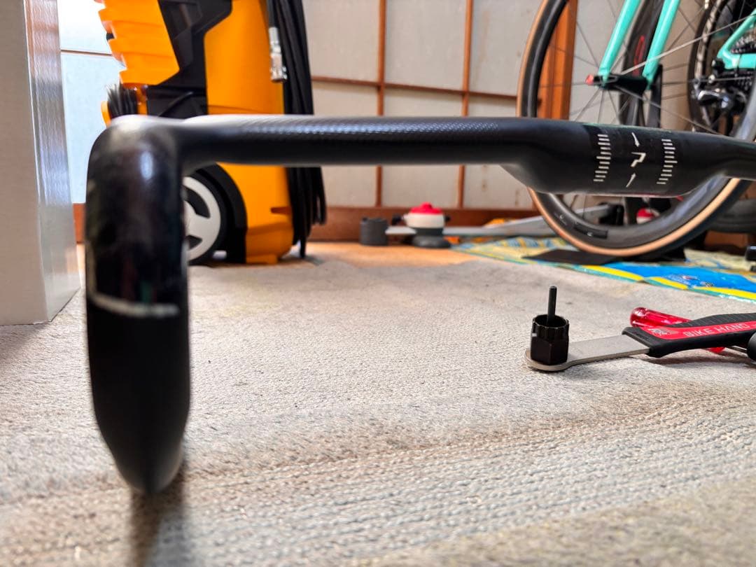 Prime Primavera エアロカーボンハンドルバー 400