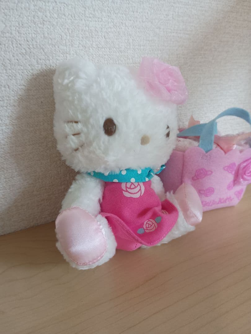 8/12　ぬいぐるみ　バッグ　ハンドタオル　vivitix　マスコット