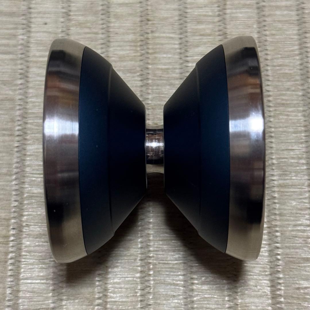 サムシング　ユイガ