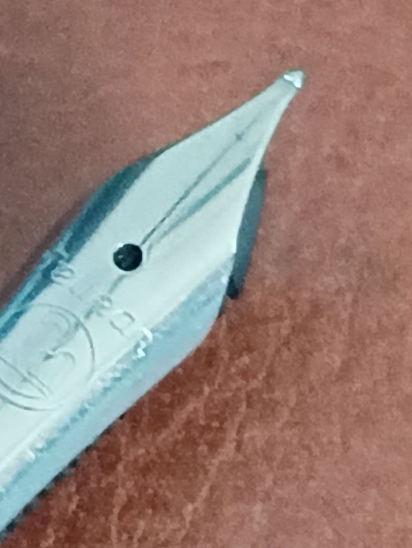 ペリカン　鉄ペン　吸引式　EF ヒナ２羽