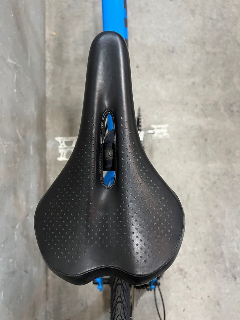 クロスバイク　トレック　FX 7.4 TREK アルミ