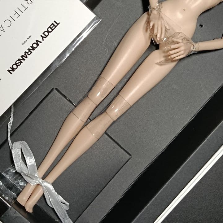 Jaeme Costas（ヌード）About A Boy☆ポピーパーカー