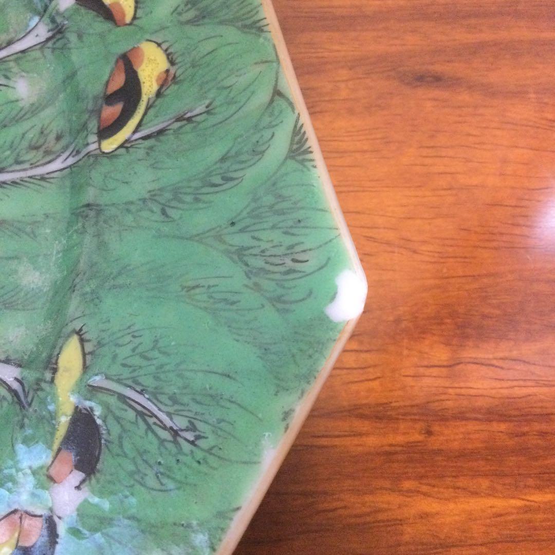 清朝末期の白菜蝶々寿皿、八角形