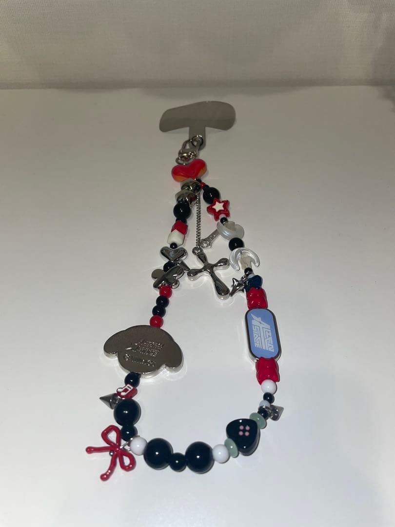 ALIEN STAGE（エイリアンステージ） ivan イヴァン スマホチェーン