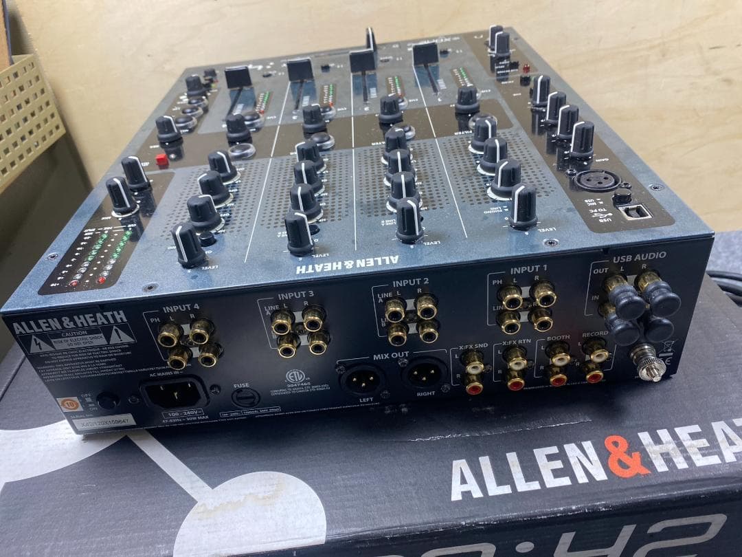 711 allen & heath XONE : 42 DJミキサー