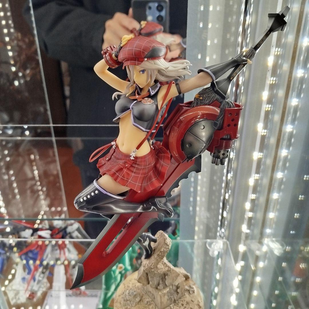 アリサ・イリーニチナ・アミエーラ 1/8