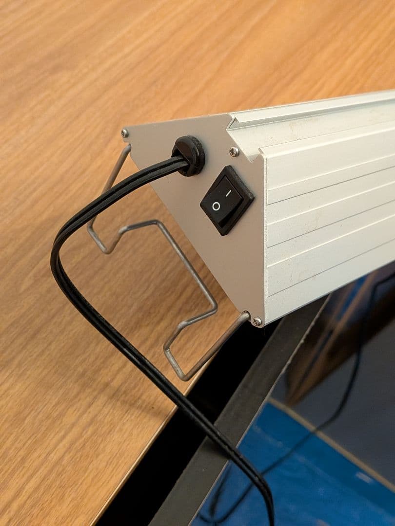 水槽用LEDアクロ TRIANGLE LED VIVID 1200 水草育用