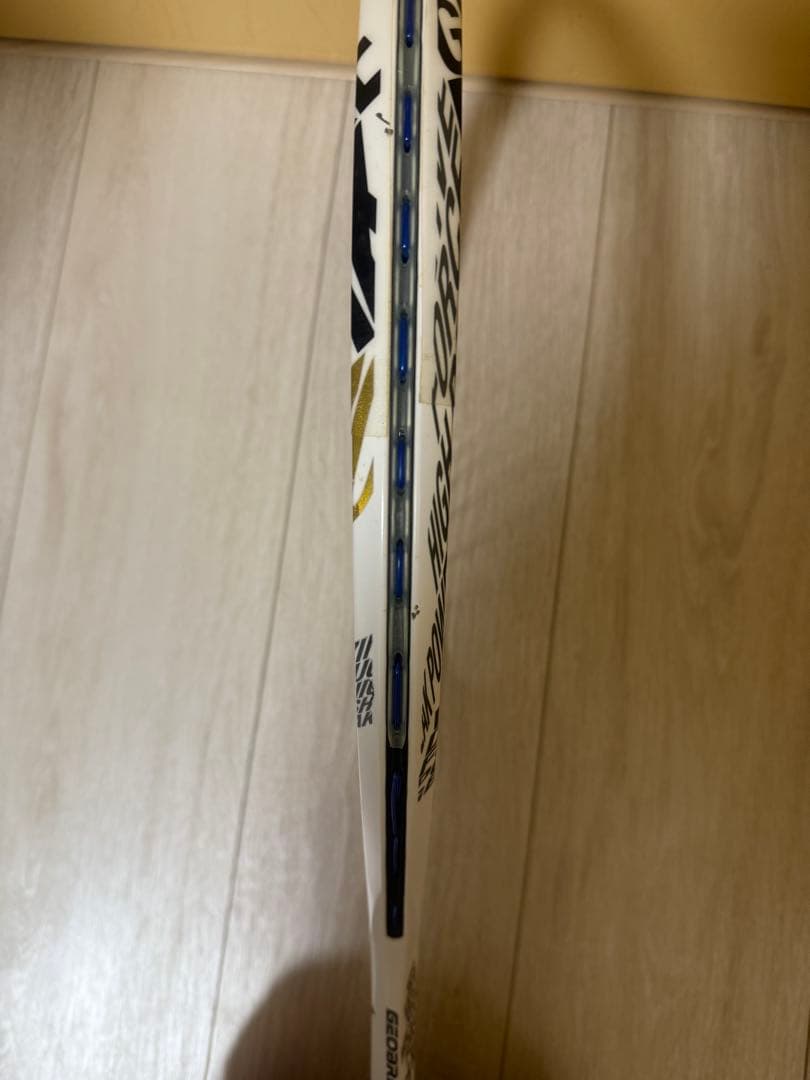 ソフトテニスラケット ジオブレイク70s 白