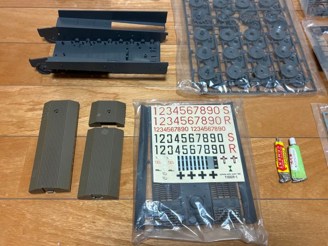 当時物 小鹿タミヤ 1/25 ドイツ陸軍重戦車 タイガーI型 リモコンタンク